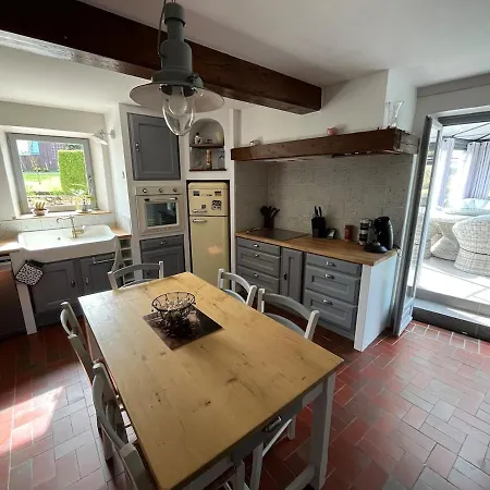 בית נופש Maison Familiale Pour 9 Personnes *